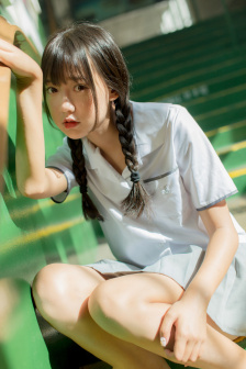 美女拔萝卜玩具